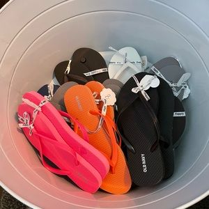 Old navy flip flops assorted sizes
